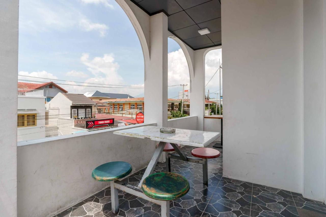 Urbanview Hotel Ananda Syariah By Reddoorz Bukittinggi Exteriér fotografie