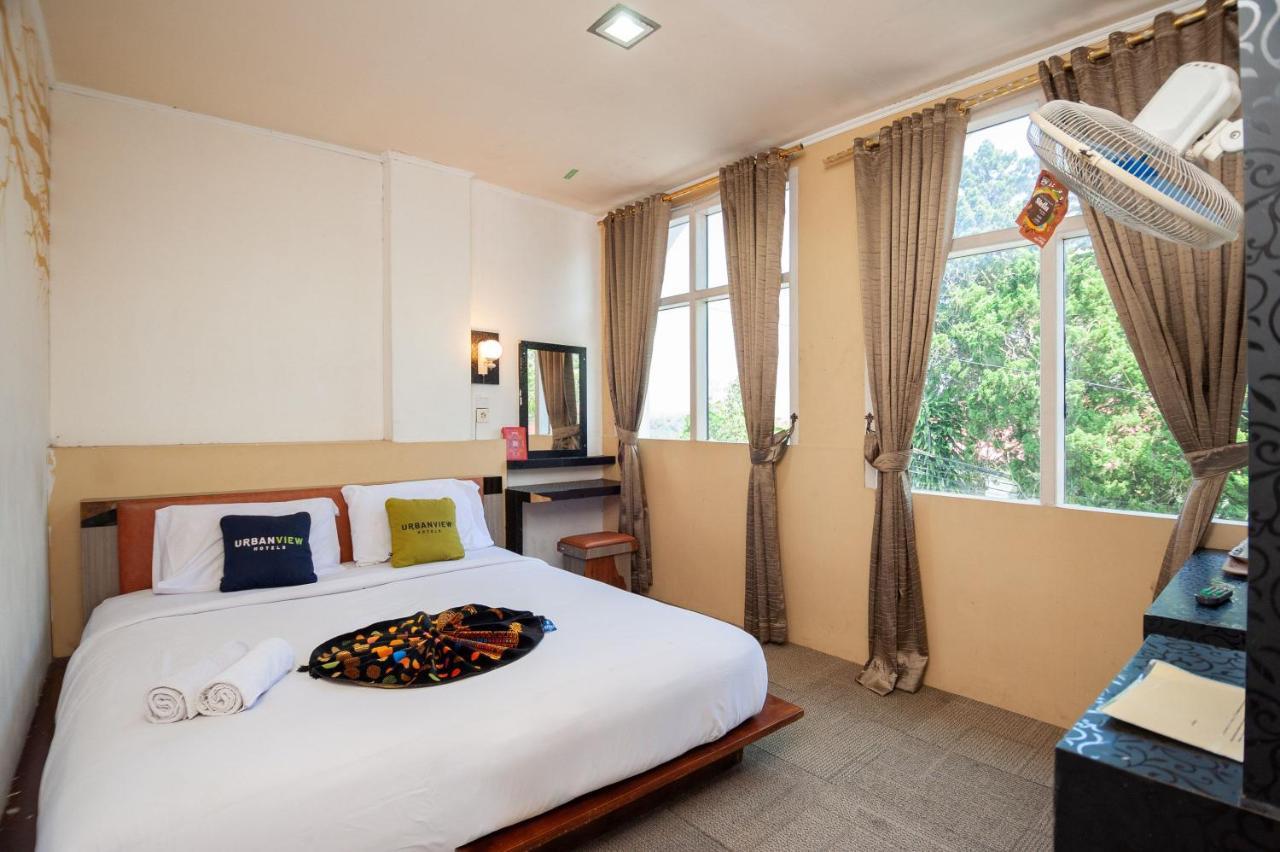 Urbanview Hotel Ananda Syariah By Reddoorz Bukittinggi Exteriér fotografie